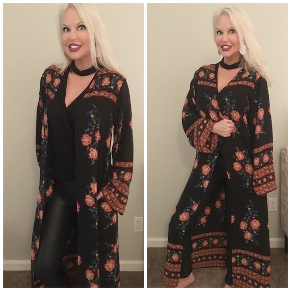 LAST 1! ๐Stunning Long Line Black Floral Kimono - Picture 6 of 8